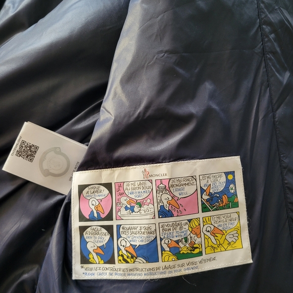 Womens MONCLER Down Coat Size 4 - Picture 6 of 12